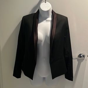 NWT H&M tuxedo blazer